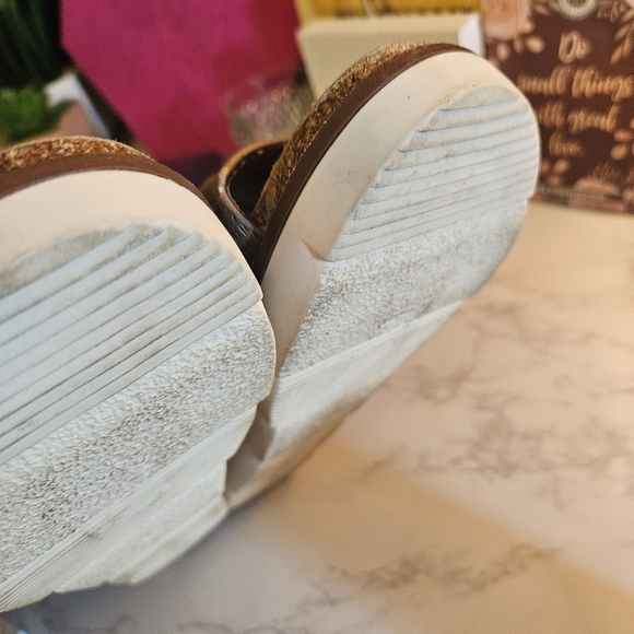 Natural Reflections Constance Tan Slide Sandals - Picture 6 of 9